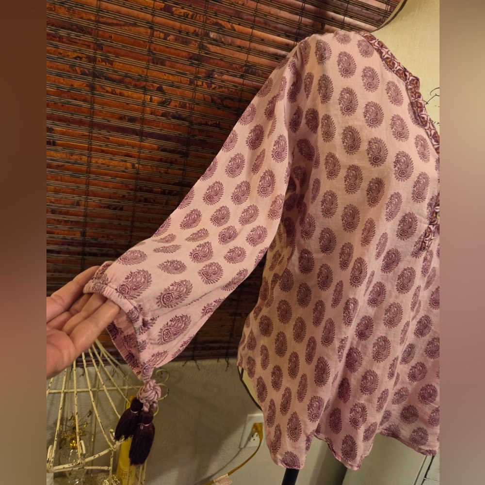 Cost Plus World Market Lavender Paisley V-Neck Tunic - Picture 4 of 5